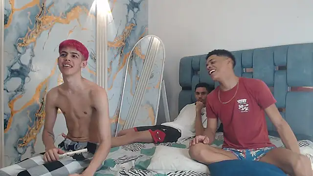 EMPIRE BOYS1 online show from May 5, 2026, 7:28 pm