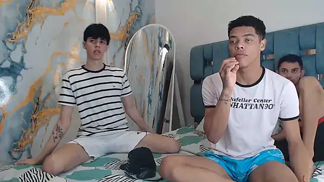EMPIRE BOYS1 online show from April 21, 2026, 7:31 pm
