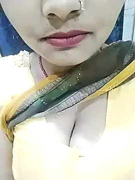 kiara-simmi online show from February 3, 2026, 4:45 pm