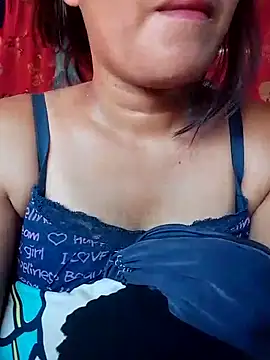 Snapshot of sweet_lara33 chatting on November 11, 2025, 7:58 am sweet lara33 online show from November 11, 2025, 7:58 am