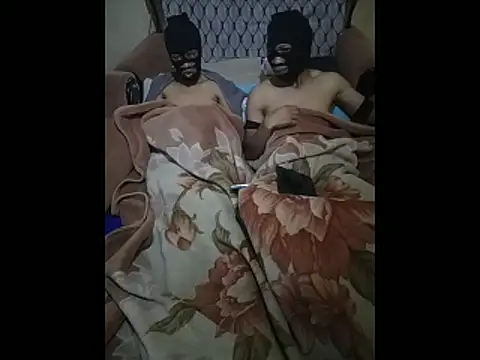 MarriedAndCreamy online show from November 21, 2025, 7:57 pm