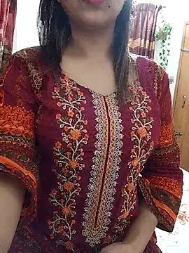 Tanha18 online show from July 28, 2026, 3:21 pm