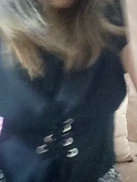 Snapshot of Tanha18 chatting on February 24, 2026, 4:30 pm Tanha18 online show from February 24, 2026, 4:30 pm