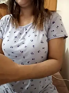 Snapshot of Tanha18 chatting on March 7, 2026, 2:55 pm Tanha18 online show from March 7, 2026, 2:55 pm