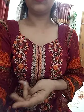 Tanha18 online show from July 28, 2026, 1:32 pm
