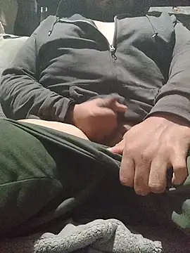 axel-spr online show from December 3, 2025, 4:46 am