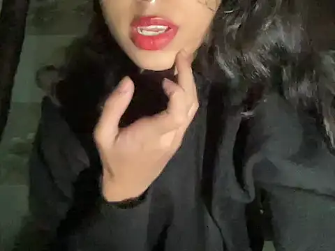 youngriri2 online show from October 22, 2025, 3:11 pm