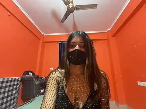 Snapshot of HOT_HONEY10 chatting on February 16, 2026, 1:32 pm HOT HONEY10 online show from February 16, 2026, 1:32 pm