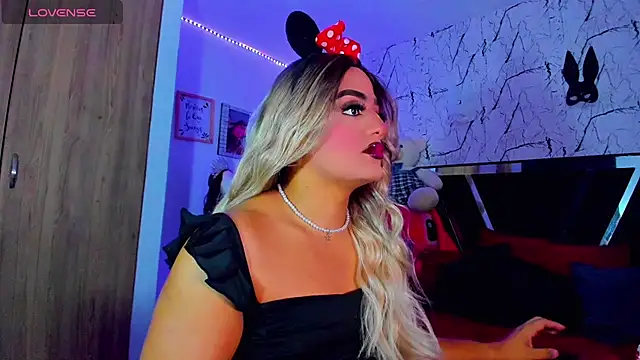Sofiabigcock22 online show from August 1, 2026, 12:14 pm
