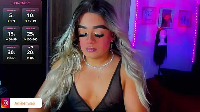 Snapshot of Sofiabigcock22 chatting on February 26, 2026, 12:32 am Sofiabigcock22 online show from February 26, 2026, 12:32 am