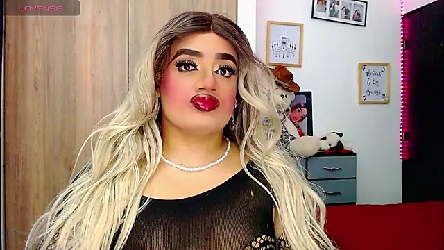 Sofiabigcock22 online show from January 9, 2026, 10:39 pm