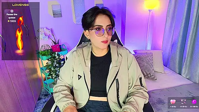 Alex carter online show from December 17, 2025, 10:15 pm