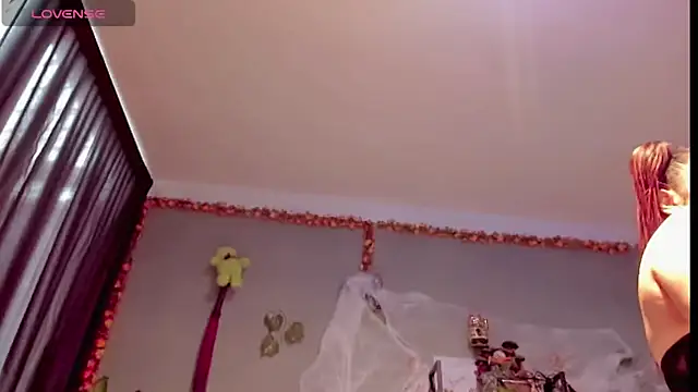 Sharlott smith online show from October 28, 2025, 7:13 pm