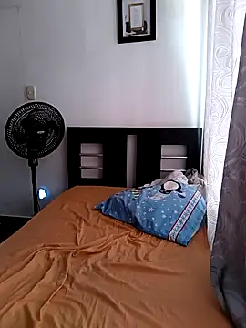 Ruberga20 online show from December 4, 2025, 1:43 pm