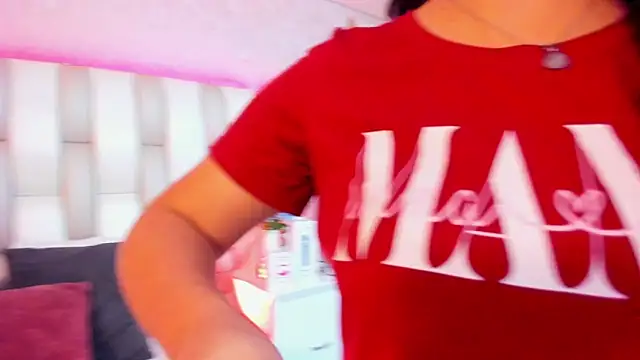 Ari lynn  online show from December 23, 2025, 3:28 am