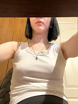  LovelyDana  online show from January 8, 2026, 9:43 pm