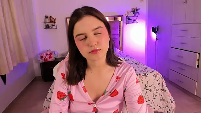 MIACUTEE  online show from March 20, 2026, 4:30 pm