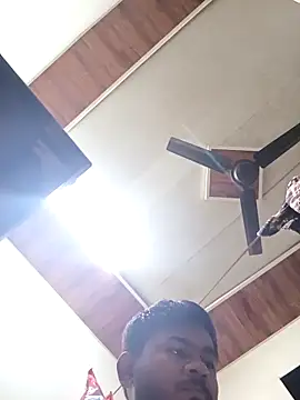 Snapshot of GlossyDare1823 chatting on December 4, 2025, 10:53 pm GlossyDare1823 online show from December 4, 2025, 10:53 pm