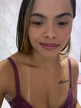 safadinhaquenteW online show from May 21, 2026, 3:31 pm