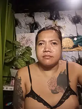 trishacummerts online show from July 16, 2026, 7:33 pm