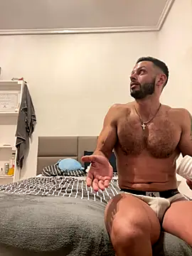 Camaraman05 online show from October 18, 2025, 6:04 am