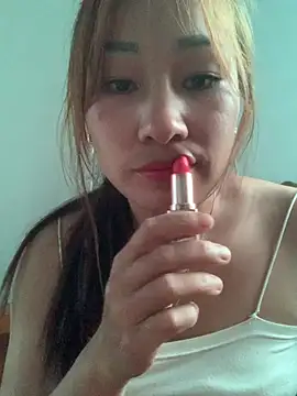Linh sexyy online show from April 28, 2026, 2:27 am