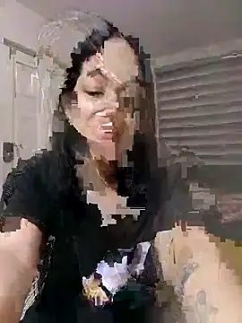 1evelinewood online show from January 28, 2025, 1:39 am