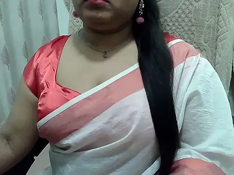 Snapshot of SexyRani2000 chatting on May 17, 2026, 5:24 pm SexyRani2000 online show from May 17, 2026, 5:24 pm