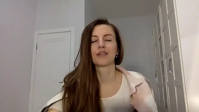 Snapshot of Melivorra chatting on April 10, 2026, 9:33 pm Melivorra online show from April 10, 2026, 9:33 pm