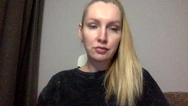 Snapshot of Neralith chatting on July 30, 2026, 6:18 pm Neralith online show from July 30, 2026, 6:18 pm