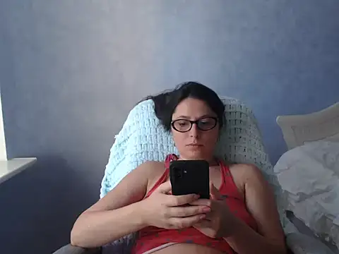 LuckyLisa23 online show from August 7, 2026, 8:31 am