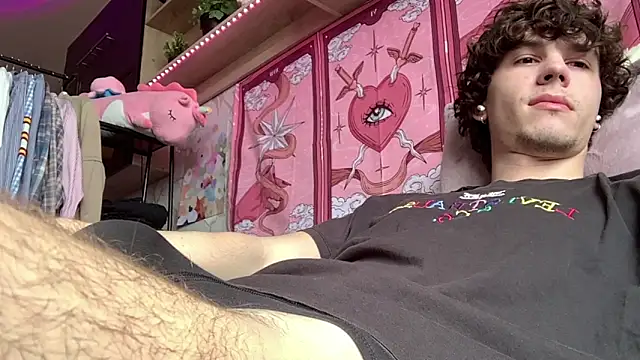Jeremy1Scott online show from April 30, 2026, 4:52 am
