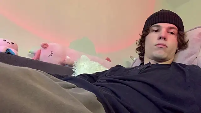 Jeremy1Scott online show from June 19, 2026, 5:13 am
