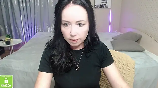 beautiful moon3 online show from October 30, 2025, 12:58 pm