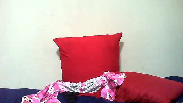 LICIOUSEBOOBSXX online show from December 19, 2025, 1:53 am