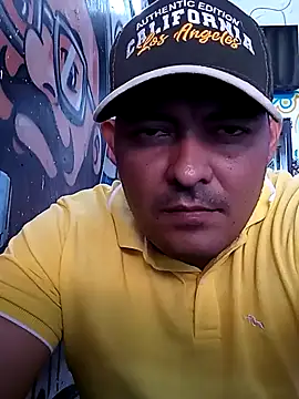 sexyandres 23 online show from March 12, 2026, 8:13 pm