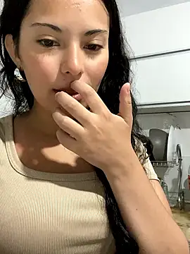 sashazepol online show from January 8, 2026, 8:59 pm