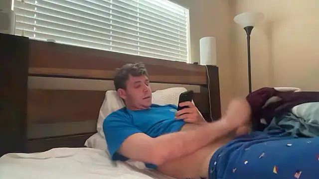 eddieeeeee1232 online show from March 9, 2026, 11:52 pm