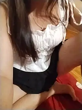 Snapshot of -Paige- chatting on July 24, 2026, 2:57 pm -Paige- online show from July 24, 2026, 2:57 pm