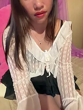 -Paige- online show from April 28, 2026, 2:27 am