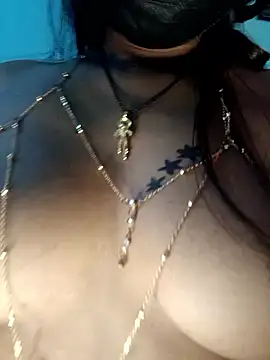 duskyangel online show from May 16, 2026, 1:59 am
