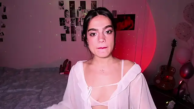 nightfloatt online show from November 7, 2025, 12:53 pm