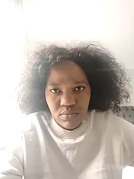 CaramelBoootie online show from November 6, 2025, 8:07 am