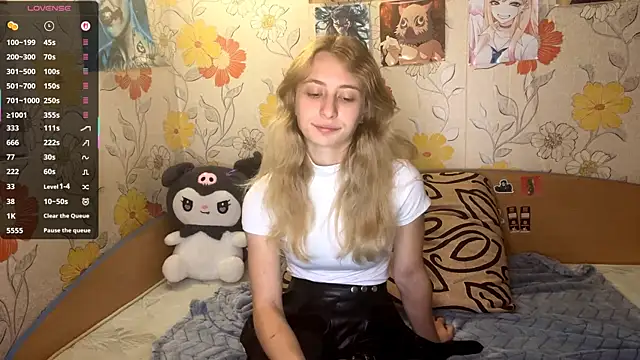 AmeliLia online show from November 4, 2025, 2:21 pm