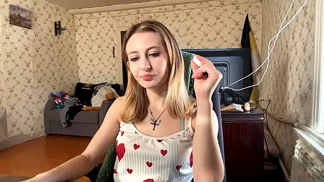 AmeliLia online show from March 20, 2026, 11:55 am