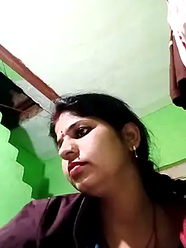 Karishma cute online show from December 1, 2025, 11:49 pm