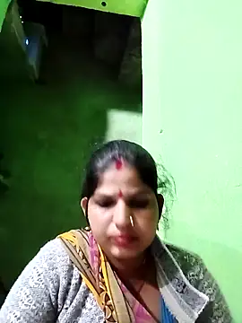 Karishma cute online show from February 1, 2026, 1:09 pm