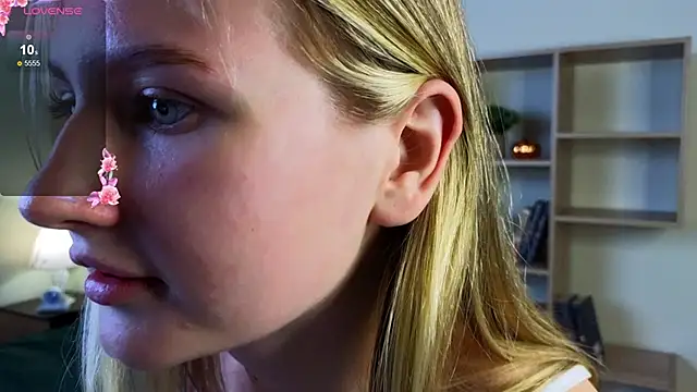 Shirley Davis online show from October 22, 2025, 4:50 pm