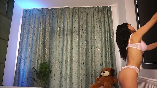 TenderSin online show from November 13, 2025, 9:02 am