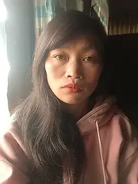 Snapshot of siusiu-00 chatting on February 10, 2026, 12:53 am siusiu-00 online show from February 10, 2026, 12:53 am